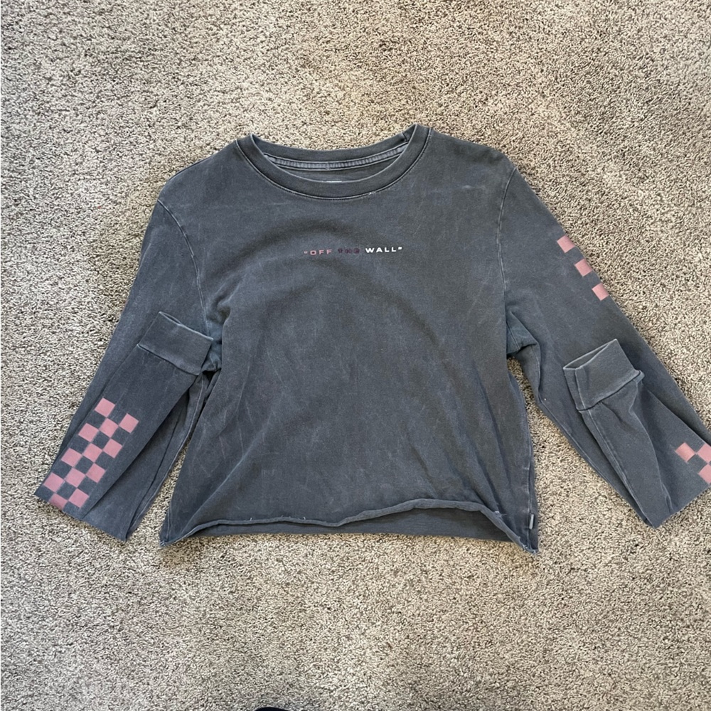 Grey long sleeve crop top